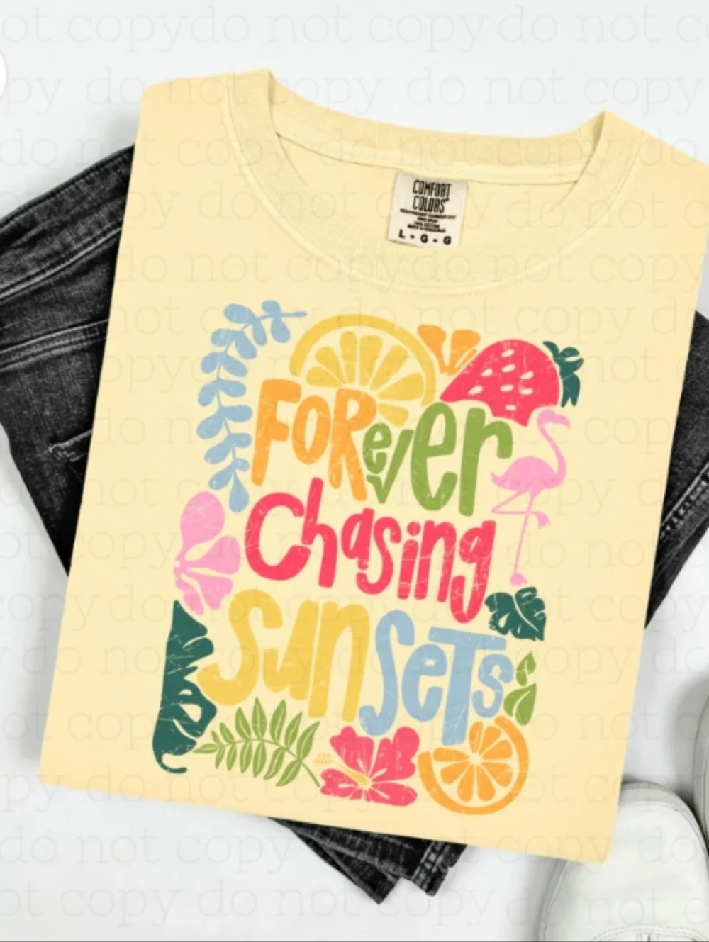 Comfort Colors "Forever Chasing Sunsets" Yellow Graphic Tee - Picture 1 of 1